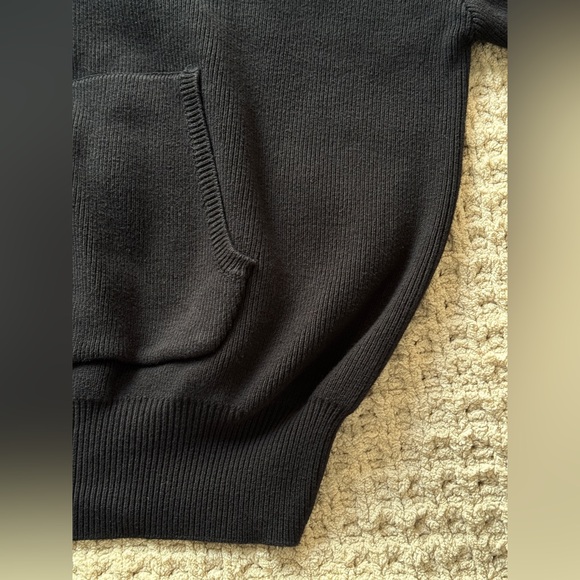 ALO - Unisex Scholar Hooded Sweater - Black - Medium - Picture 5 of 13